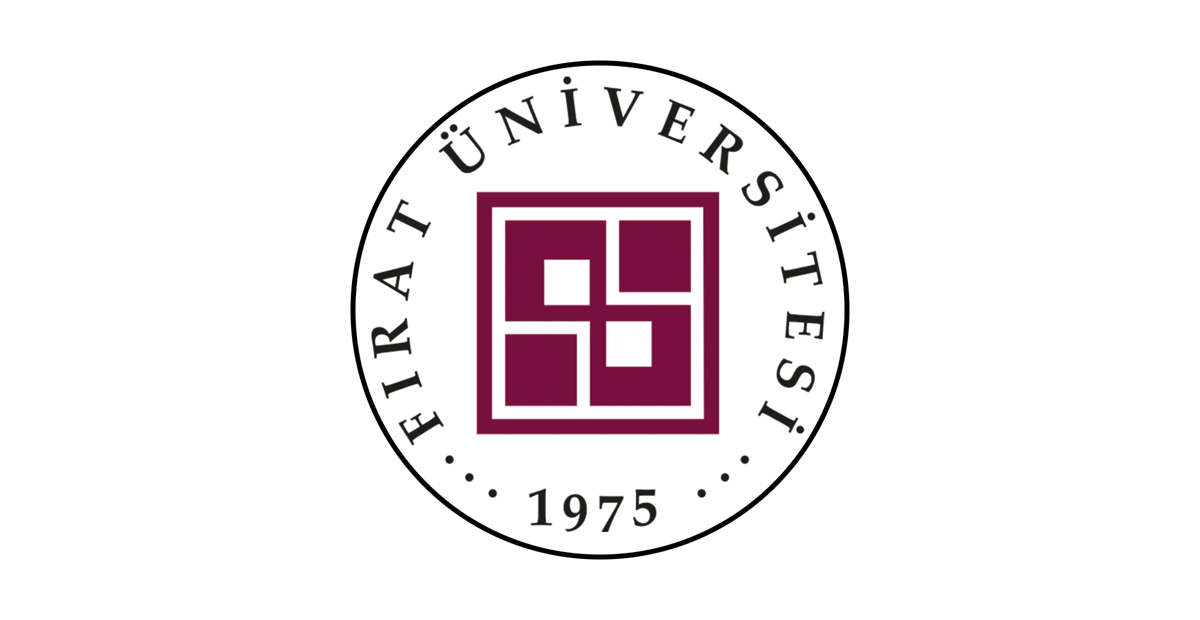 بدأت جامعة فرات fırat üniversitesi ، التي لها تاريخ عريق ، أنشطتها كمدرسة فنية عليا في عام 1967 في الازيغ. بعد افتتاح العديد من الكليات