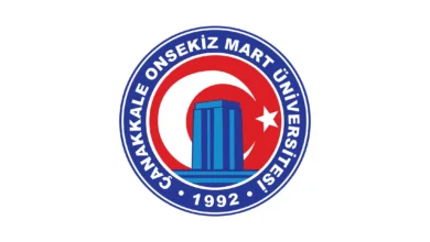 تم نقل جامعة تشاناك كالى 18 مارت من جامعة تراكيا في العام الدراسي 1992-1993. جامعة Çanakkale Onsekiz Mart سميت على اسم انتصار Çanakkale