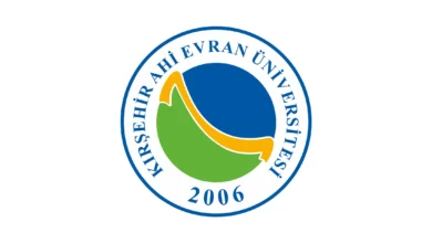 تأسست جامعة كيرشهير اهي افران عام 2006 في مدينة قيرشهير. وتضم الجامعة 8 كليات و 3 معاهد دراسات عليا و 6 معاهد مهنية