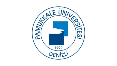 انفصلت جامعة باموكالي pamukkale üniversitesi . مع بعض الأقسام عن جامعة دوكوز إيلول في عام 1992. وبدأت التعليم والتدريب كجامعة في دنيزلي