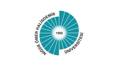 تأسست جامعة نيدا عمر خالص دمير Niğde Ömer Halisdemir Üniversitesi في عام 1992، وتضم 13 كلية و 3 كليات تطبيقية و 6 معاهد مهنية