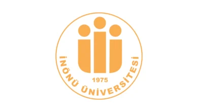 جامعة اينونو İnönü Üniversitesi هي جامعة حكومية تركية تأسست عام 1975 في مدينة ملاطيا. وتحتوي جامعة اينونو على 14 كلية و4 معاهد مهنية
